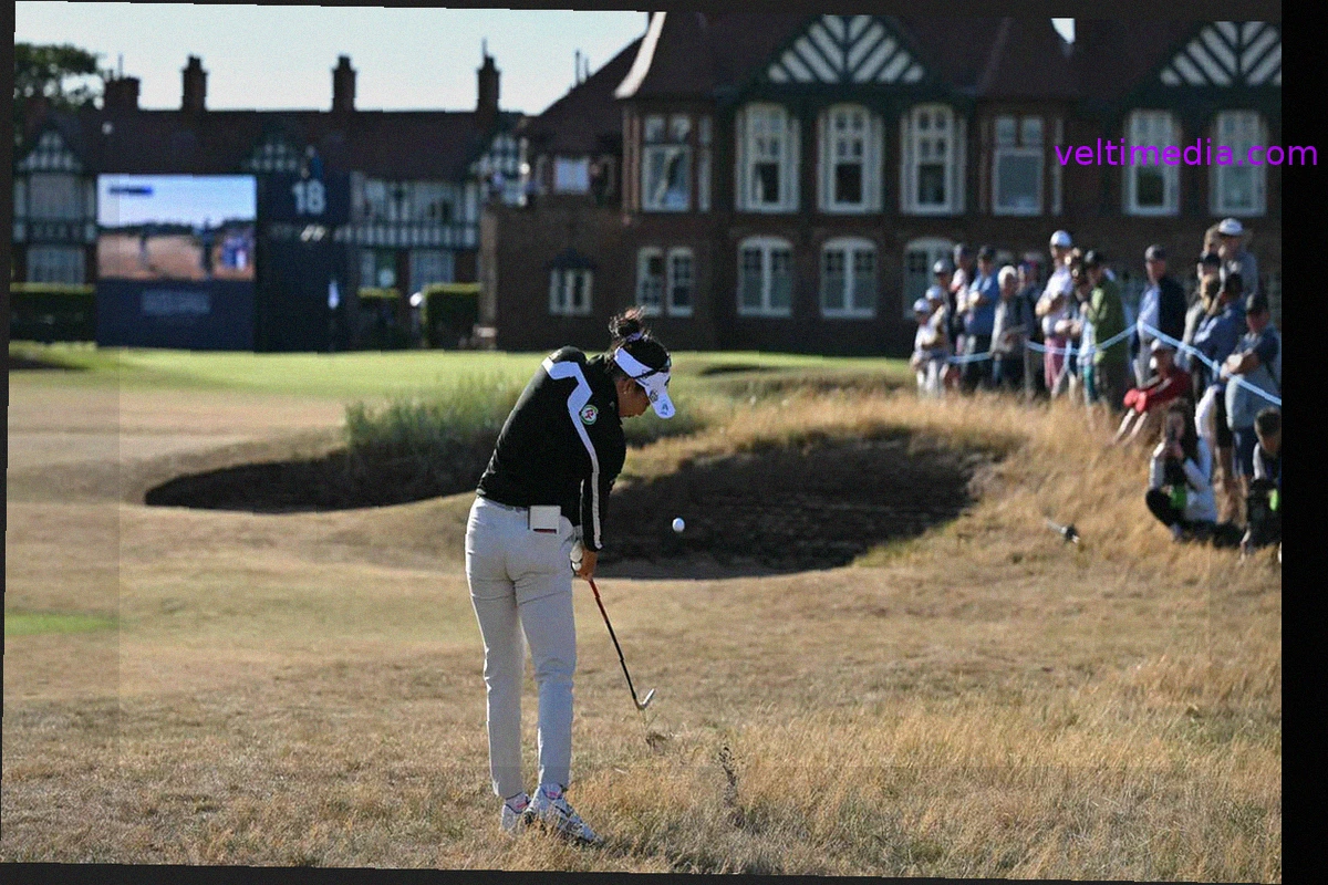 Jeeno Thitikul Aims to 'Beat the Course' in Strong Open Championship Debut